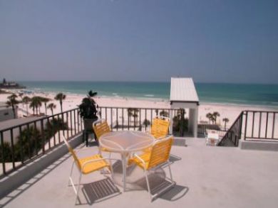 Two Bedroom Beach Condo Sleeps Four Right at the Beach